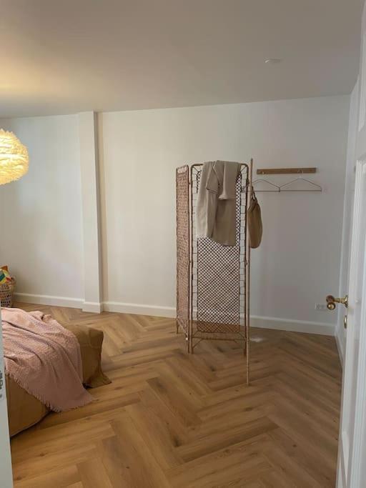 Nyrenoveret Charmerende Lejlighed I Odense C! Daire Dış mekan fotoğraf