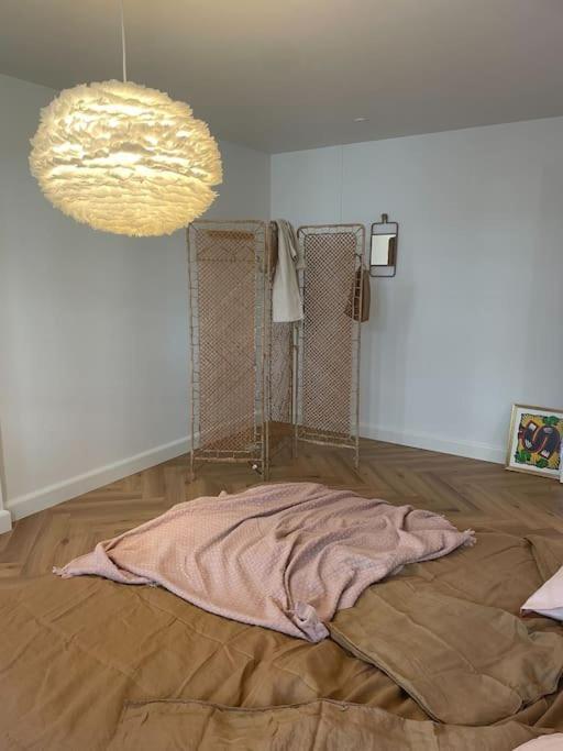 Nyrenoveret Charmerende Lejlighed I Odense C! Daire Dış mekan fotoğraf