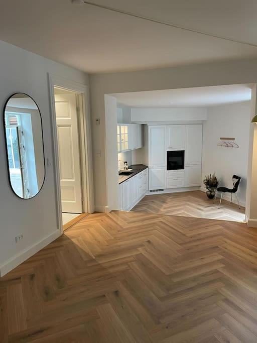 Nyrenoveret Charmerende Lejlighed I Odense C! Daire Dış mekan fotoğraf